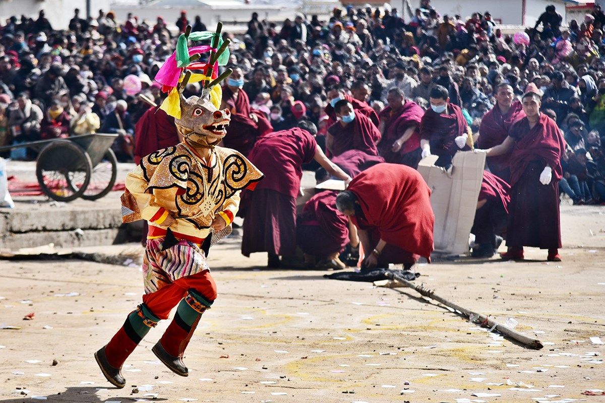 Monlam Festival (Losar, Tibetan New Year) in Aba